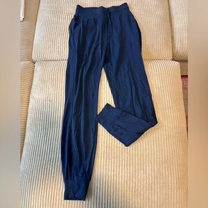 LULULEMON Ready to Rulu Joggers Size 2